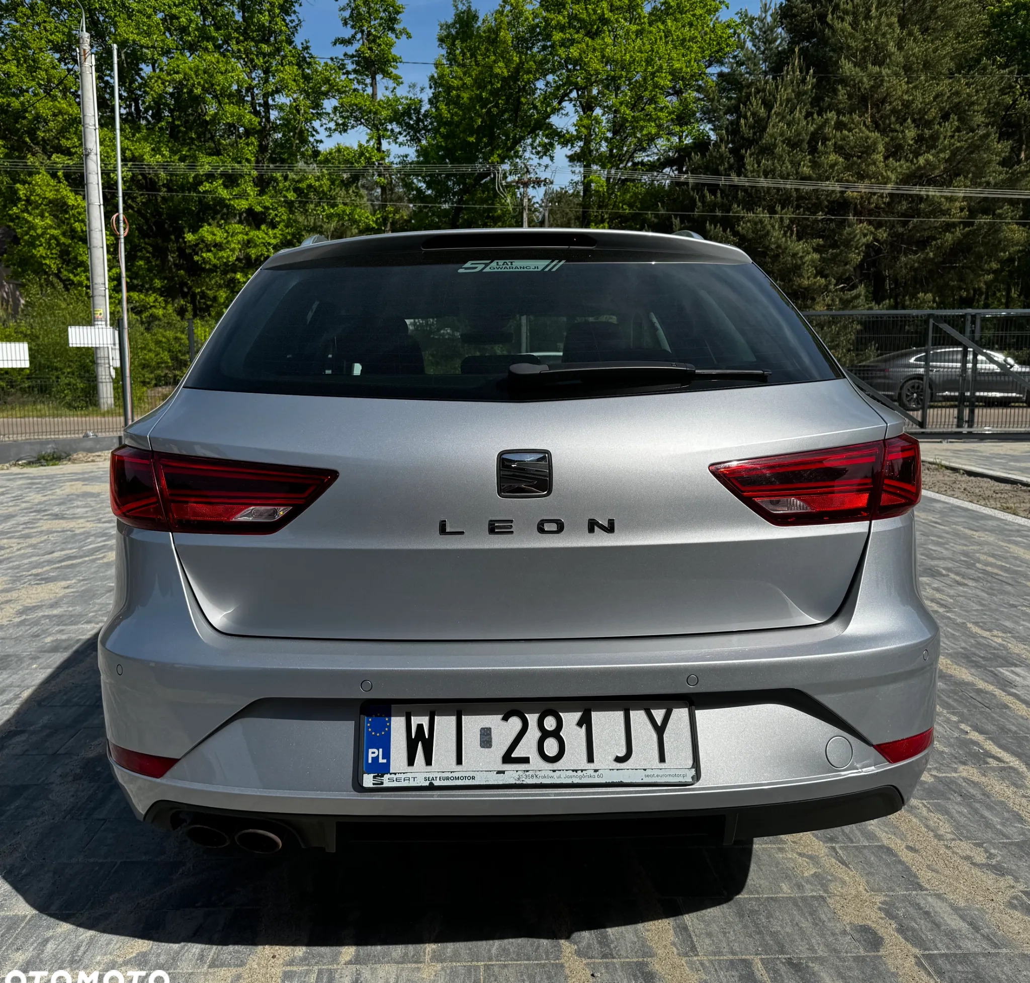 Seat Leon cena 64900 przebieg: 105800, rok produkcji 2019 z Szydłowiec małe 562